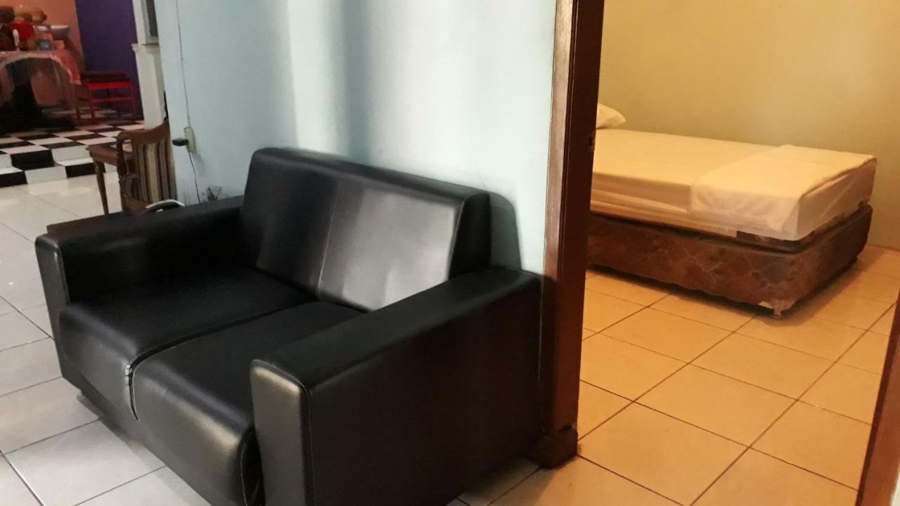 Jabu Rosmina Hotel Citeureup Eksteriør billede